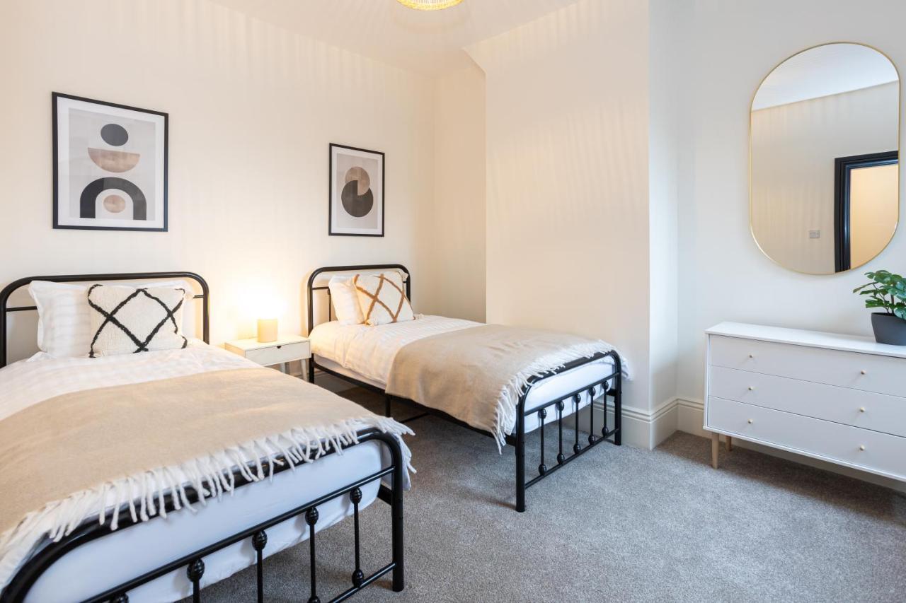 فيلا Stunning Scandi 3 Bed House In Manchester-Parking المظهر الخارجي الصورة