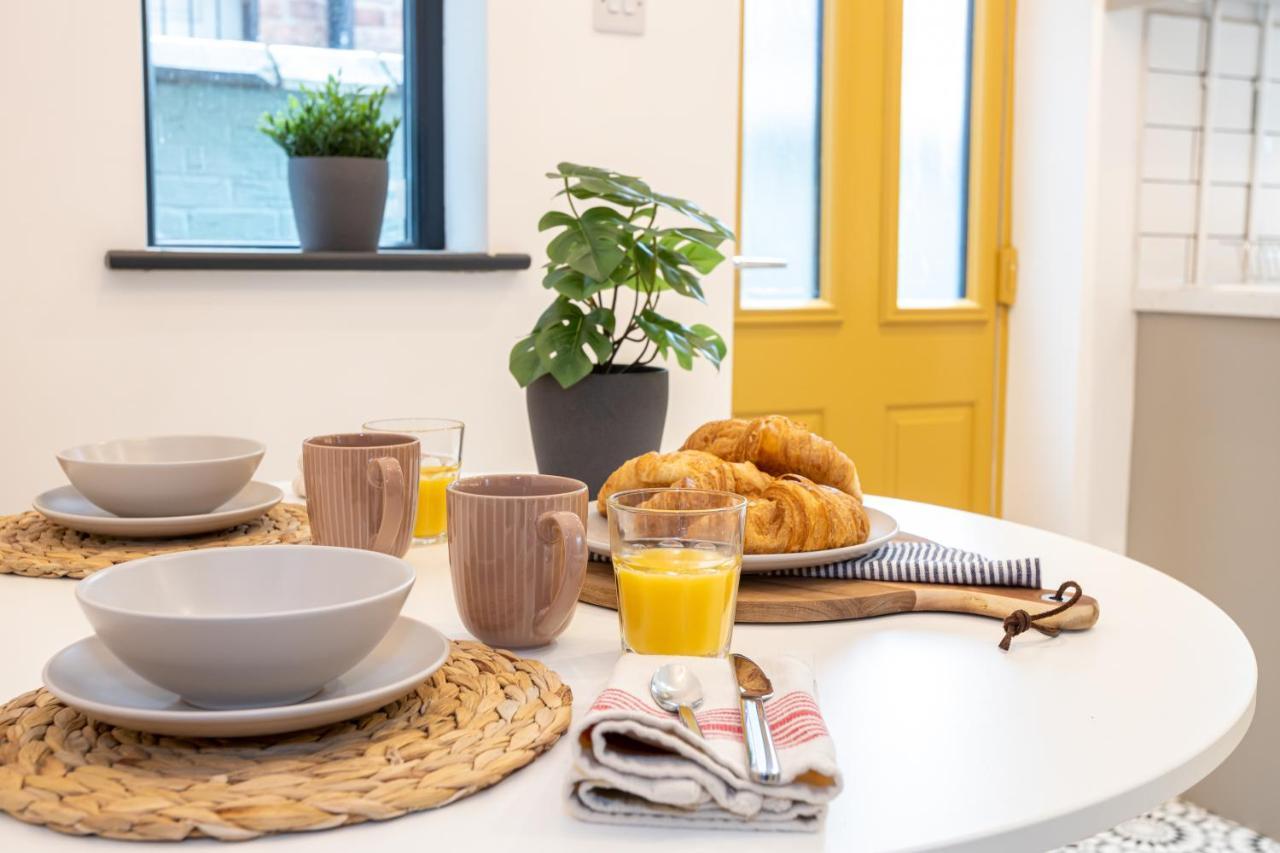 فيلا Stunning Scandi 3 Bed House In Manchester-Parking المظهر الخارجي الصورة